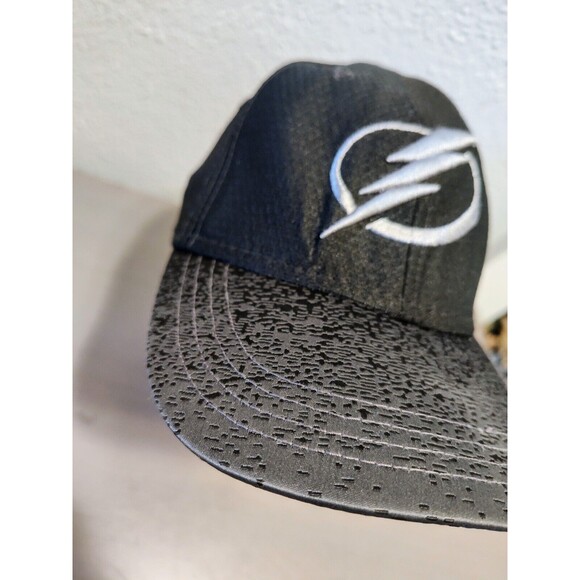 New Era Hat Youth/Child Tampa Bay Lightning Bolts Logo Gray Cap White Logo - Picture 5 of 15